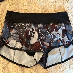 Lululemon Athletica Black Floral Women's Athletic Shorts